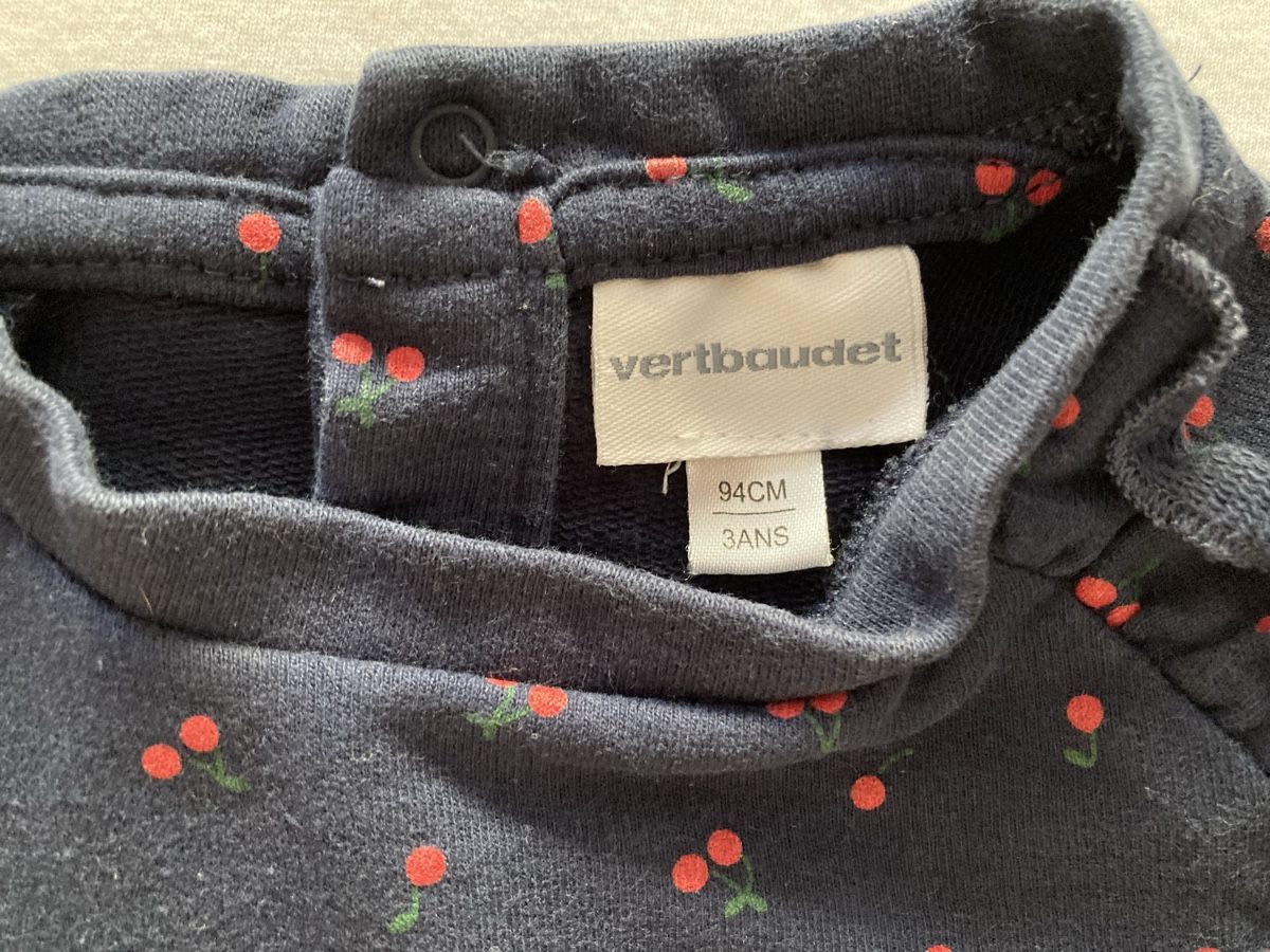 Pulls et sweat-shirts: Pull Verbaudet t. 92 – D'occasion à Genève par Eschindler 1