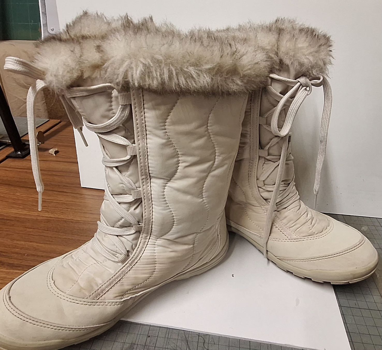 Scarpe per ragazzi: Kinder Winterstiefel 37  – Usato da Brugg AG venduto da bacbac5757 5