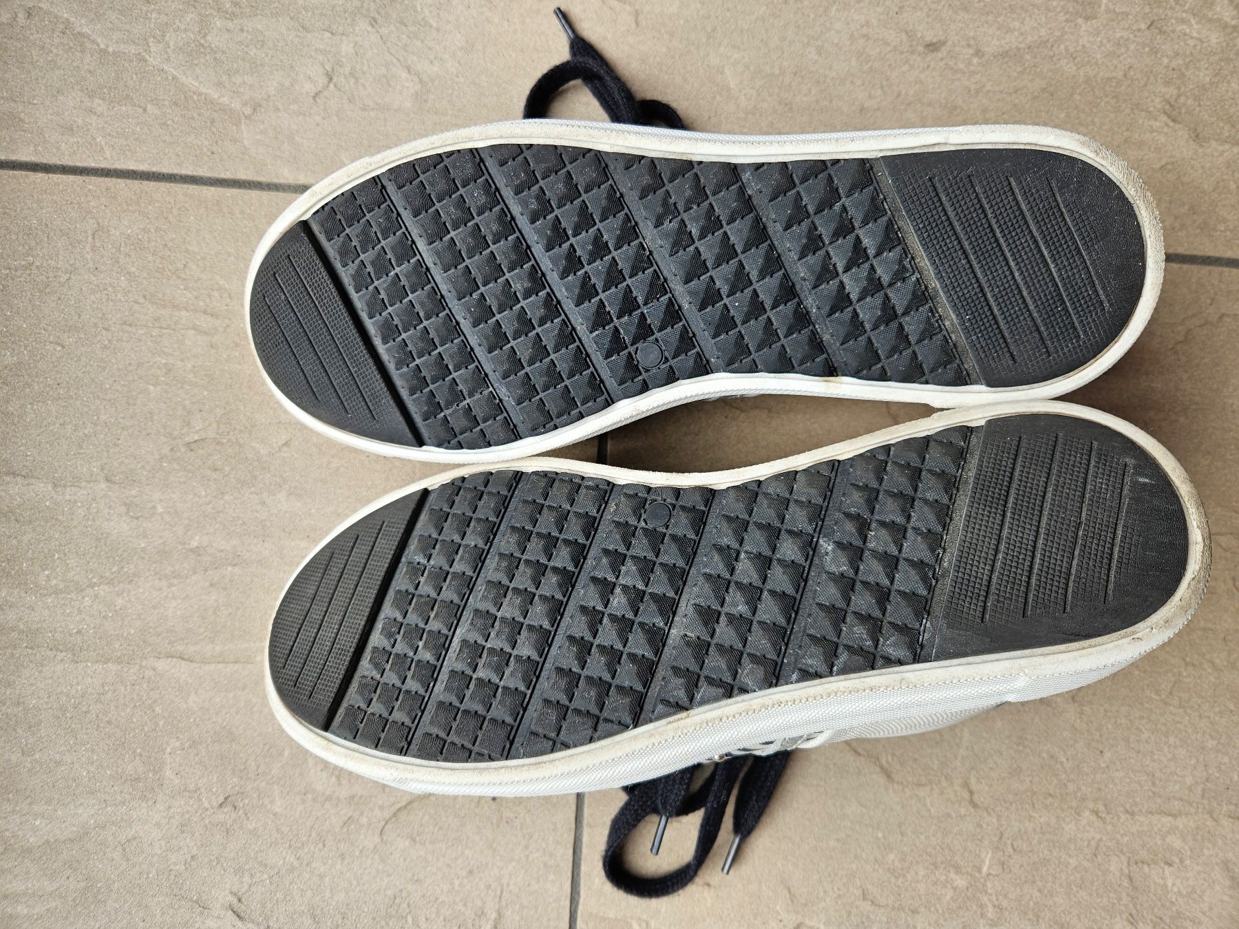 Damenschuhe: Sneaker Damenschuh Maripé Grösse 36 – Gebraucht aus Beinwil am See von Schnugi6 3