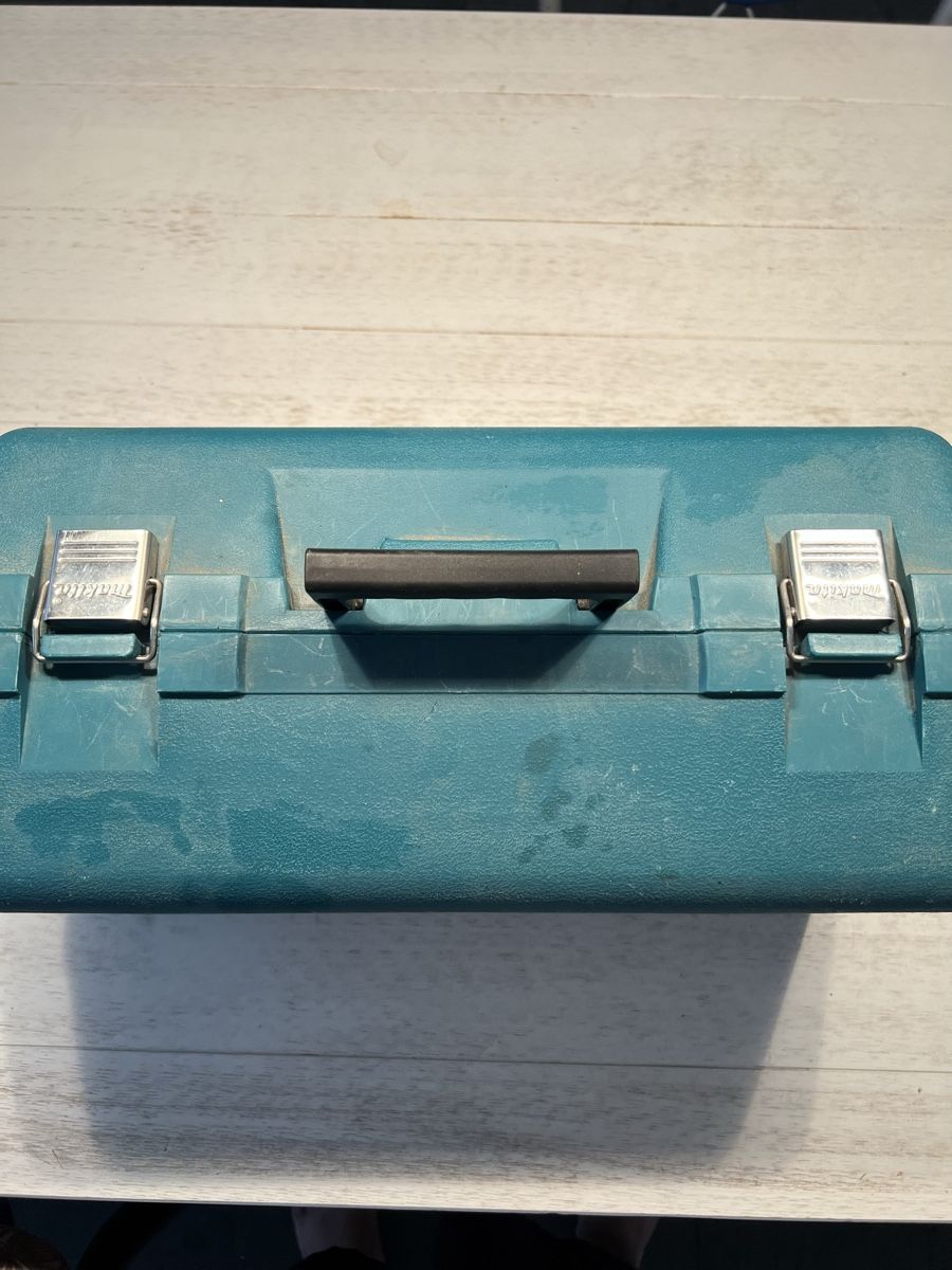 Makita Toutes les machines: Makita KP 0810C – D'occasion à Huttwil par luk_9tdh 7
