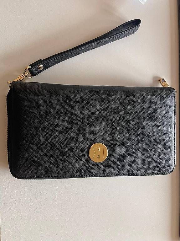 Portafogli: Geldbörse mit integrierter Powerbank – Nuovo (secondo la descrizione) da Triesen venduto da Chevalley