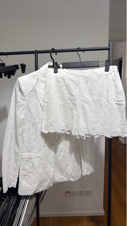 ZARADamen Blazer und Shorts Set weiss Lochstickerei
