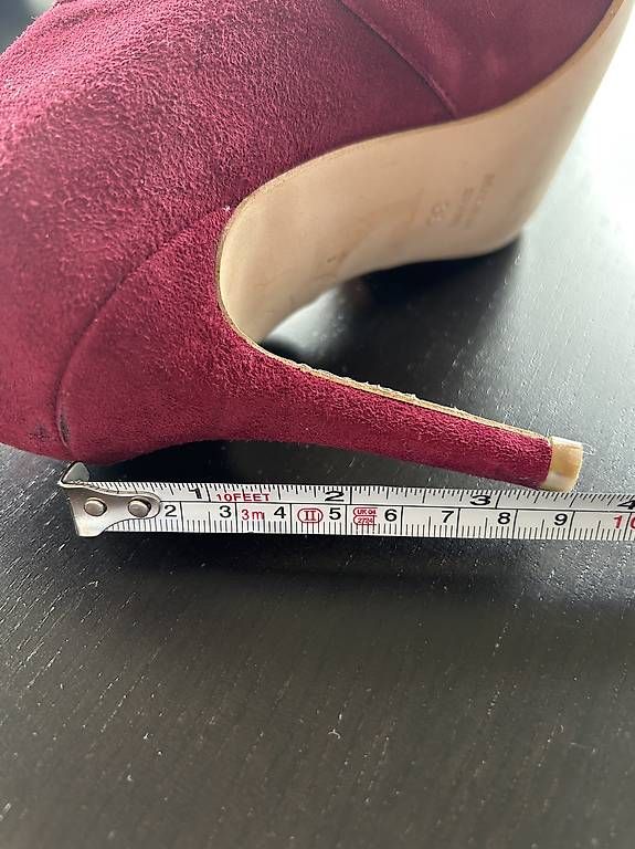 Scarpe da donna: Escarpins en cuir Zing pointure 38 – Usato da Lausanne venduto da Moira.Moira 1