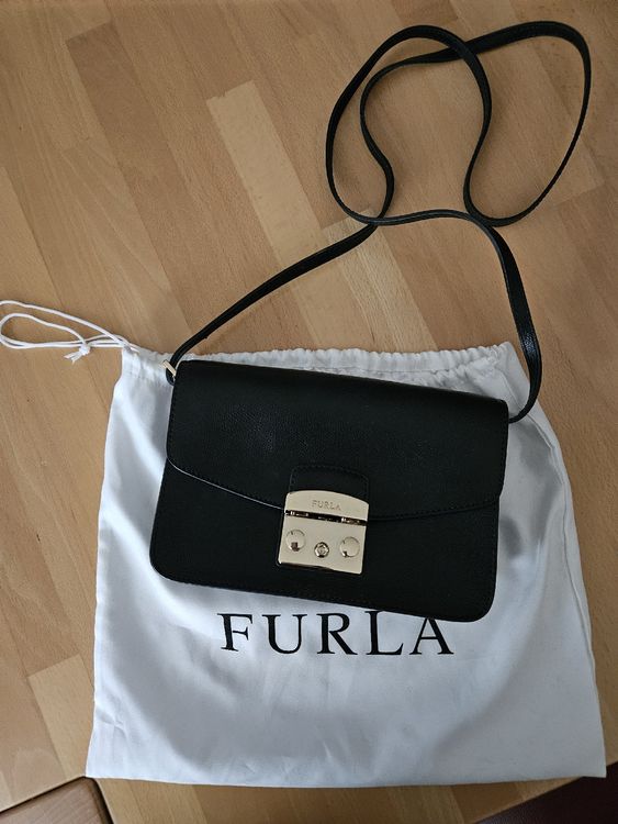 Furla Tasche schwarz Kaufen auf Ricardo