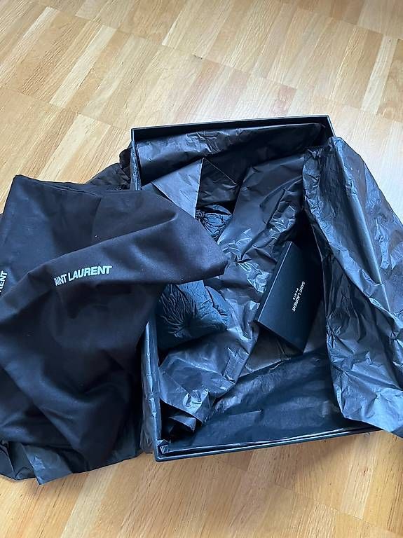 Damenschuhe: Saint Laurent Schuhe Schwarz Pumps – Gebraucht aus Basel von Spielzeugverkauf 3