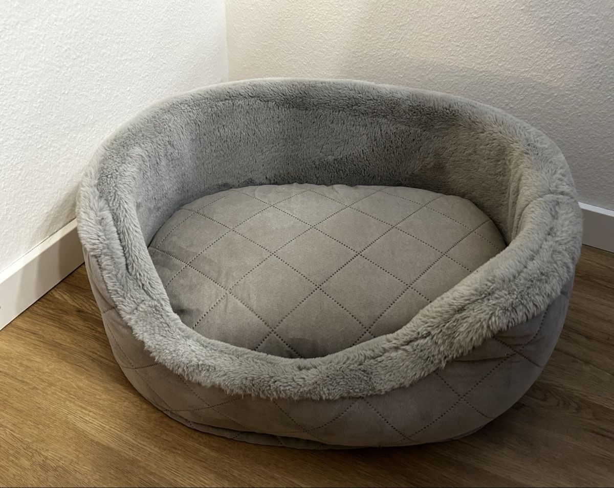 Cucce & Letti: Gemütliches Hundebett oder Katzenbett – Usato da Flumenthal venduto da ann_zd8v 1