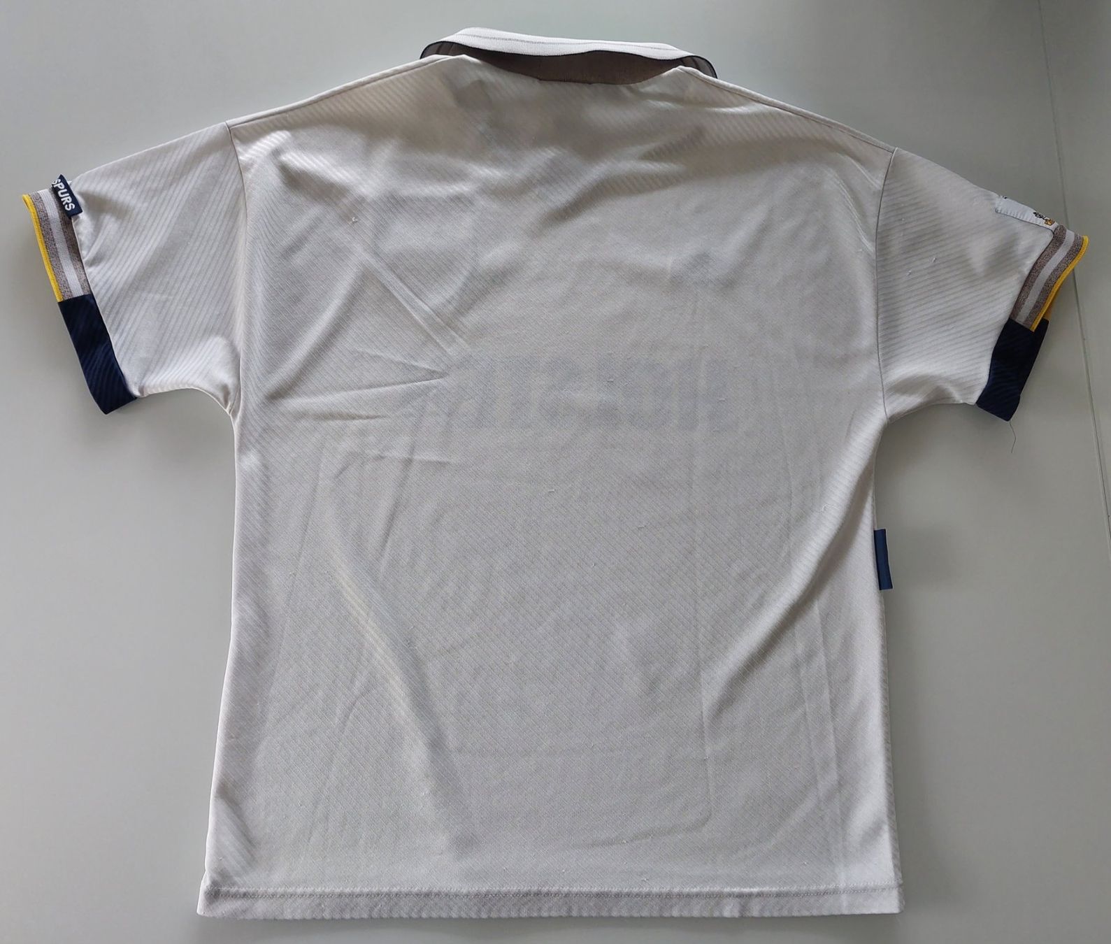 Umbro Canottiere & Pantaloni: Maillot Umbro Tottenham Hotspur 1993-1995 – Usato da Signy venduto da oli_sn9g 1