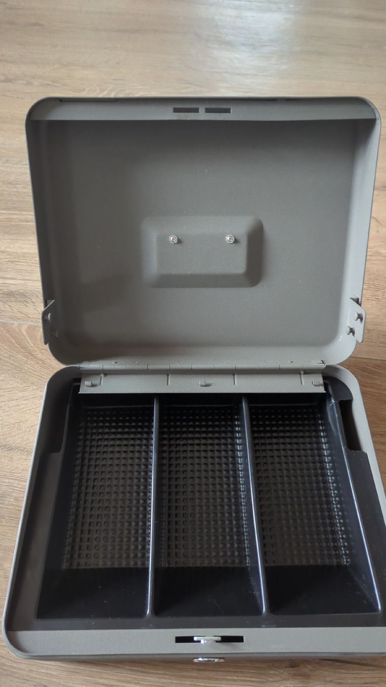 Registratore di cassa: Rieffel Geldkassette, Monte Basic – Usato da Lyss venduto da 3250er