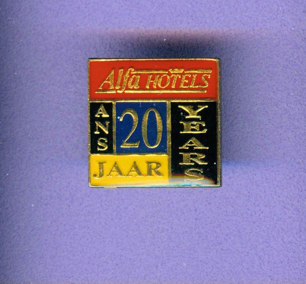 Placchette & Badge: Alfa Hotels  20 Jahre – Usato da Winterthur venduto da Sammleroase