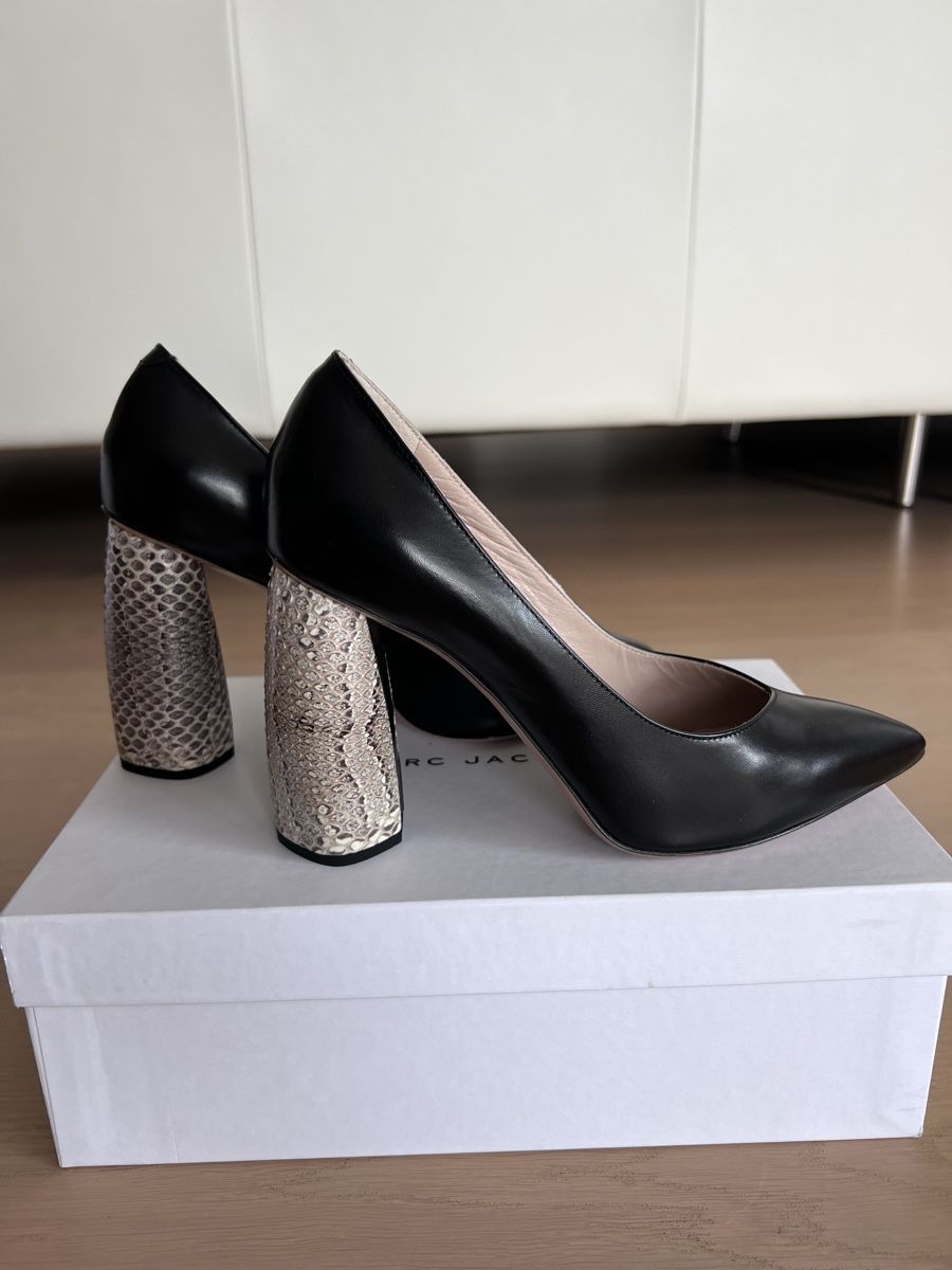 Marc Jacobs Damenschuhe: Marc Jacobs Black Pumps with Python Heel - Size 37 – Neu und originalverpackt aus Pully von opa_k78q