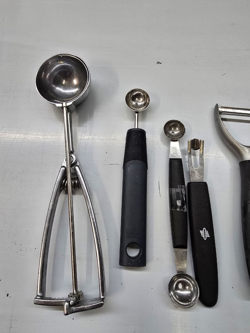 Komplettküchen: Gastro Küchenhelfer Set ##59 – Gebraucht aus Wuppenau von Gastro.Wuppenau 1