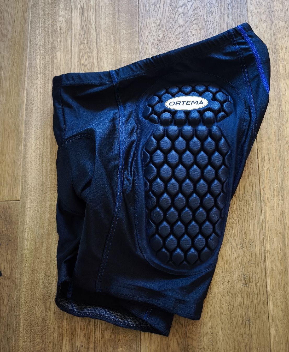 Ortema Protezioni & Imbottiture: Ortema X crash pants , Protektoren short – Nuovo (secondo la descrizione) da Unterägeri venduto da fisch67
