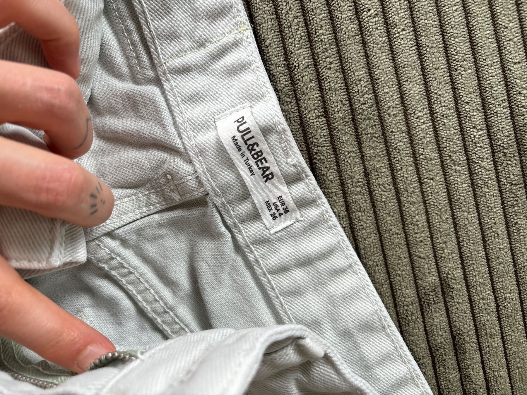 Pull&Bear Jeans: Pastellgrüne Jeans von Pull&Bear, Größe 36 – Gebraucht aus Zürich von mar_hc85 1