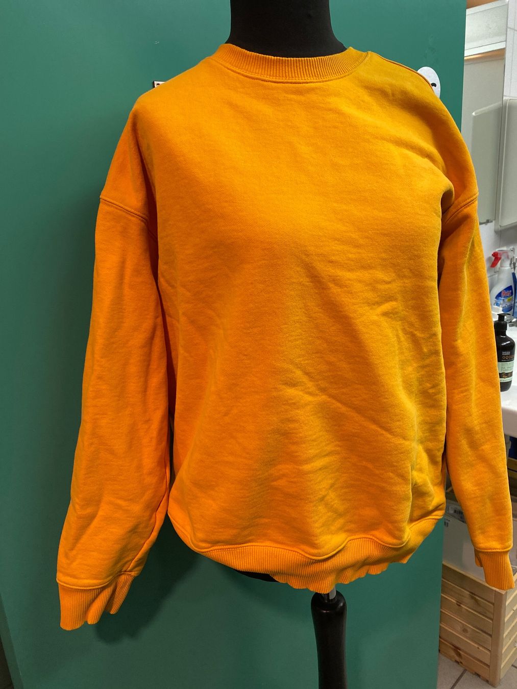 Zara Pulls & Sweat-shirts: Pullover gelb – D'occasion à Horgen par Aimee86