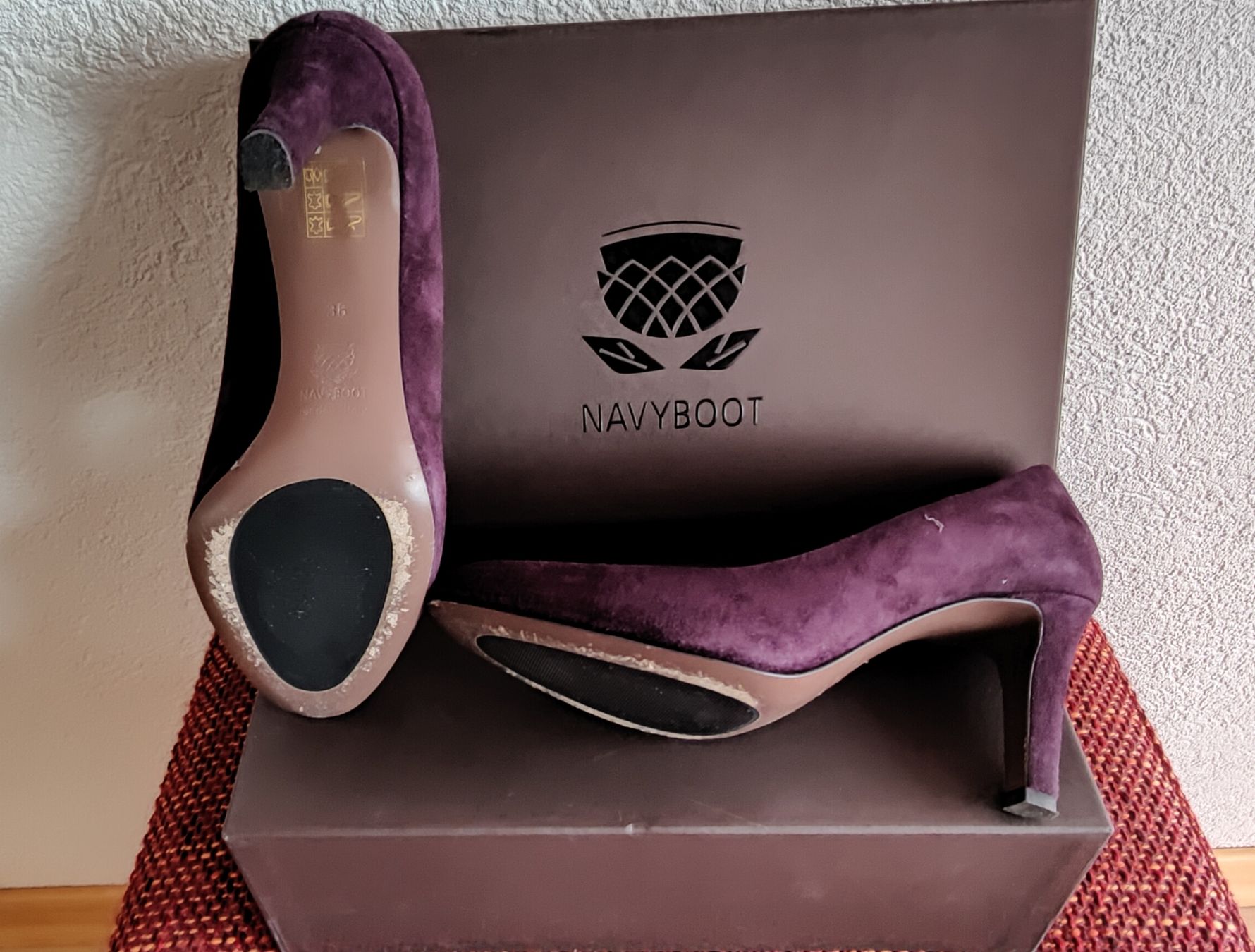 Navyboot Scarpe da donna: Navyboot Pumps Wildleder Bordeaux Grösse 36 – Usato da Bern venduto da Aliloli 3