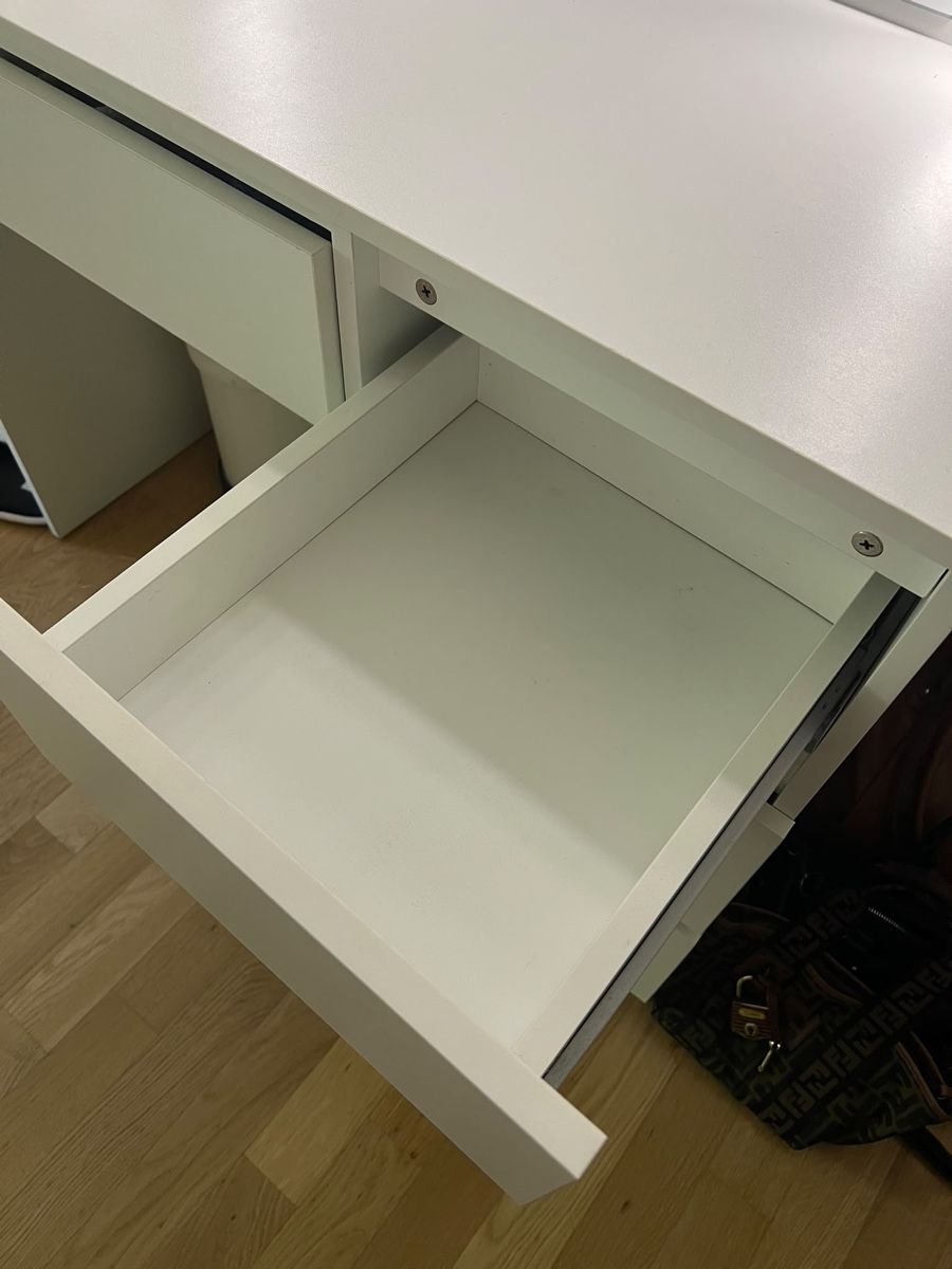 Tavoli da trucco: Schminktisch mit Licht Marta weiss – Usato da Oberwil BL venduto da Reem1 2