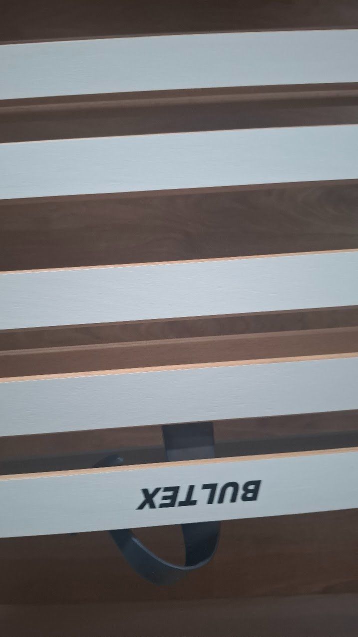 Reti a doghe: Lit 90 x 200 / sommier électrique – Usato da Fribourg venduto da Kiki020 5