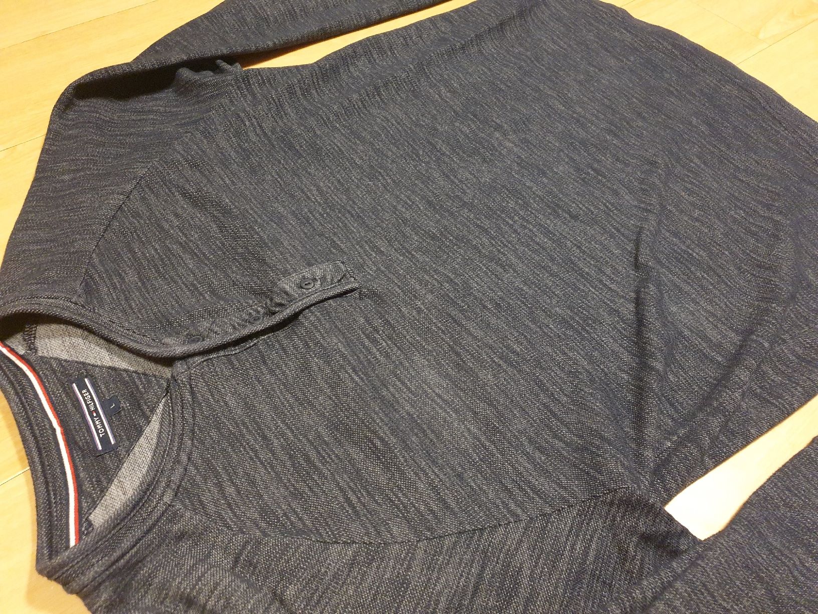 Tommy Hilfiger Maglioni & Felpe: Tommy Hilfiger Herren Pullover Gr. L Blau  NY Sweatshirt – Usato da Val D Illiez venduto da SnowRoof 1