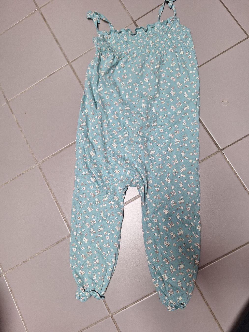 Lotti & Set di vestiti: Schönes Sommerset Grösse 92 – Usato da Sissach venduto da Nothing123 1