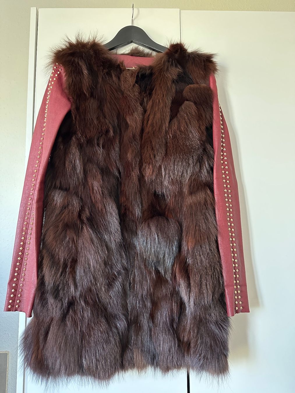 Mäntel: Thomas Wylde fur coat with leather sleeves leather – Neu (gemäss Beschreibung) aus Genève von kam_m6mq