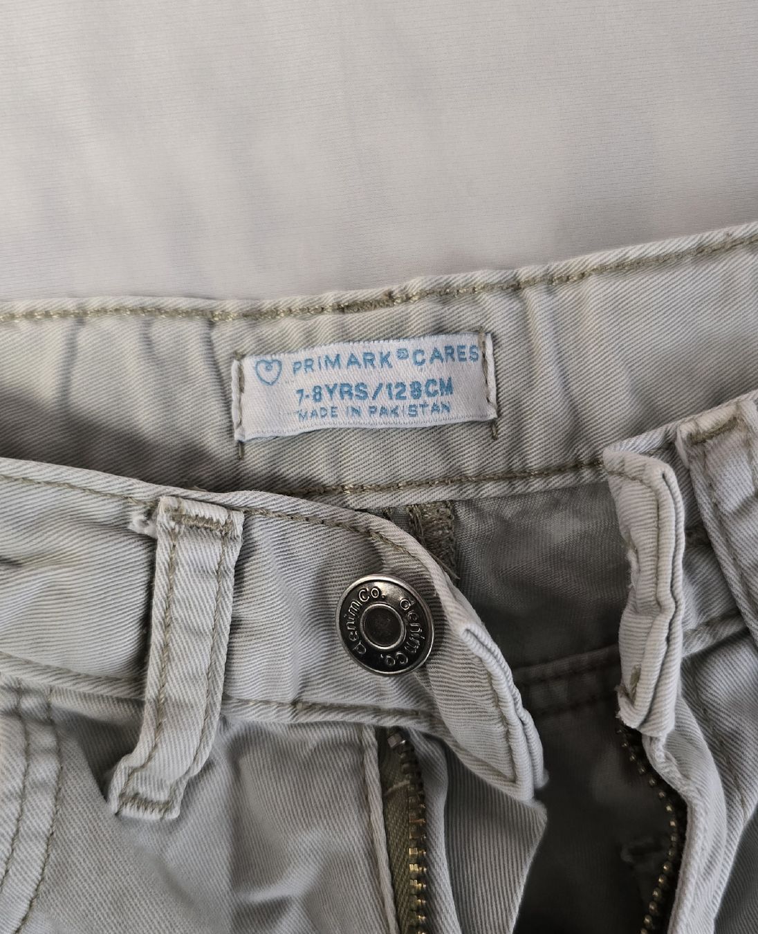 Pantalons: Kinder Cargohose – D'occasion à Basel par gin_77cv 2