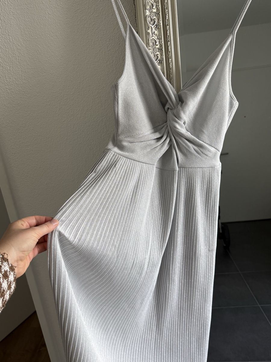Mango Kleider: Festliches Plisséekleid Grösse M/L – Neu (gemäss Beschreibung) aus Olten von smashbox 1