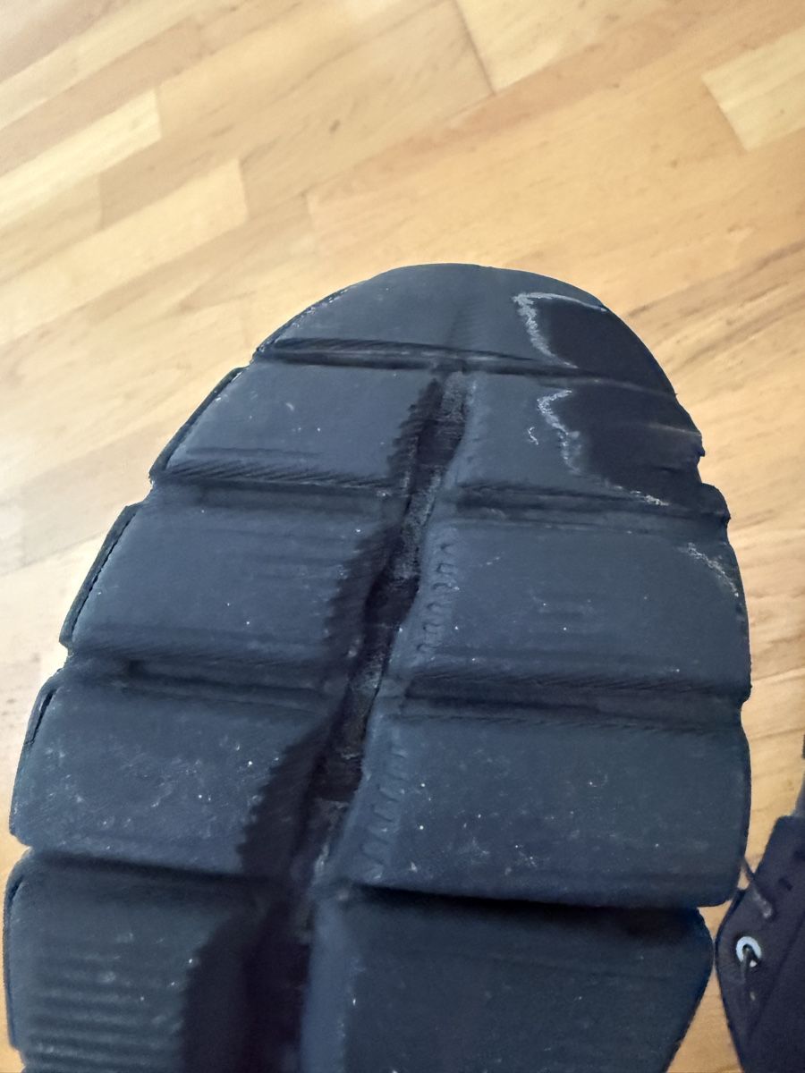 On Scarpe da uomo: On Running Cloud 5 Black EUR 42 used condition – Usato da Zürich venduto da kuengka 3