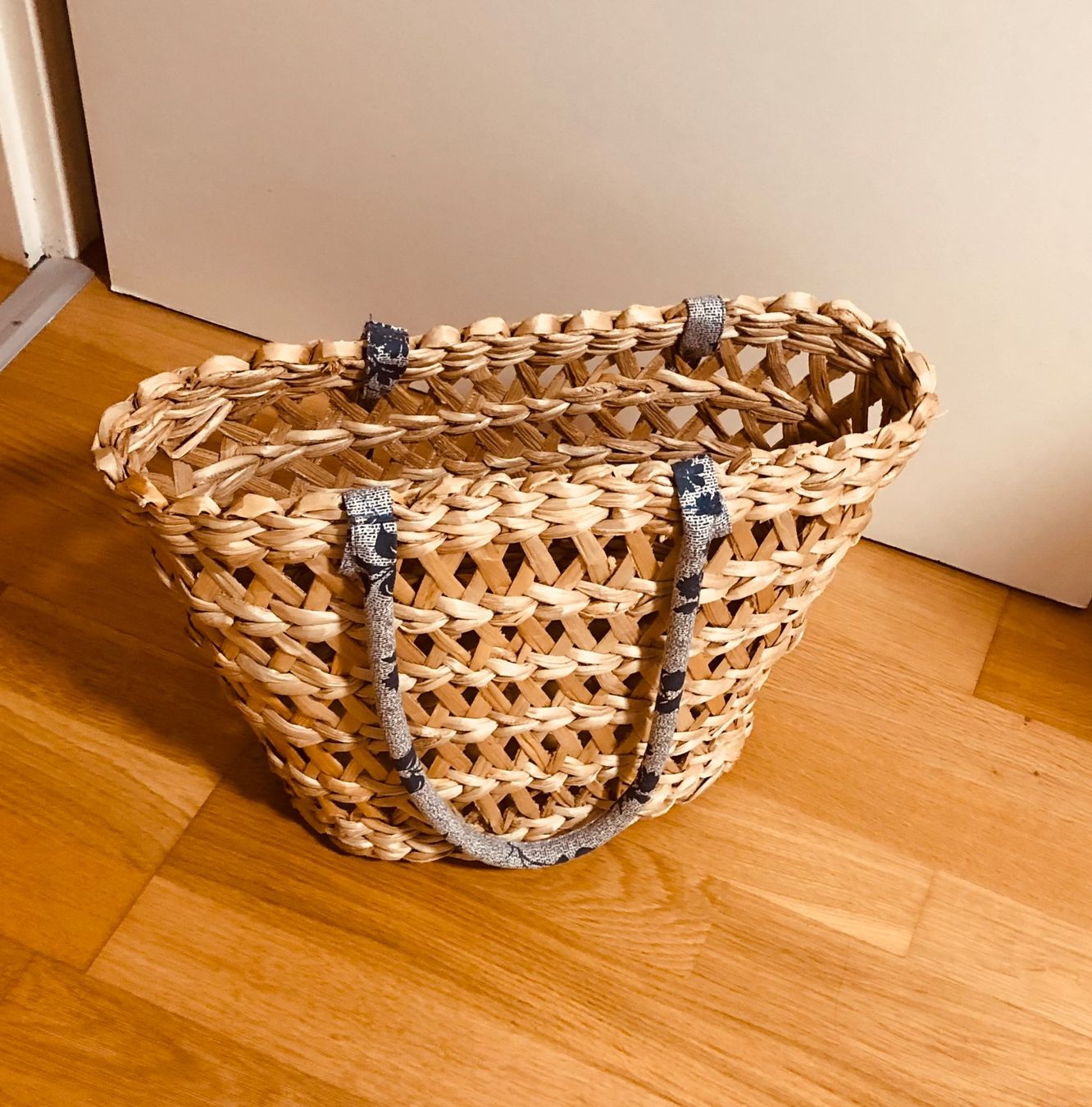 Borse da donna: Tasche geflochten – Usato da Hochfelden venduto da Kinesiologie2004