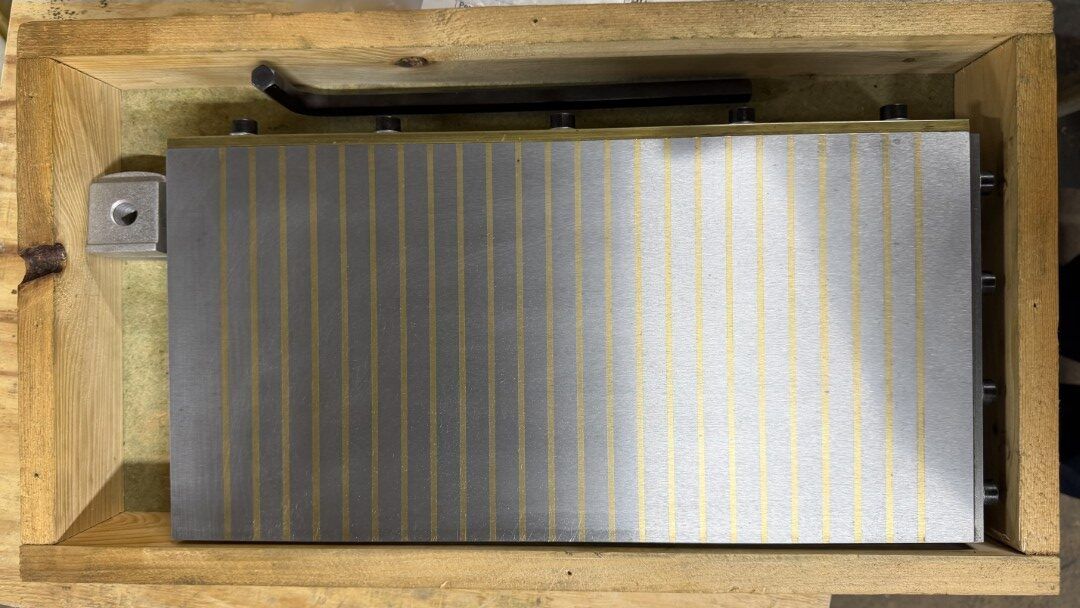 Attrezzi per industria metallurgica: Permanentmagnet-Spannplatte – Usato da Zuchwil venduto da dragosmd-maschinen