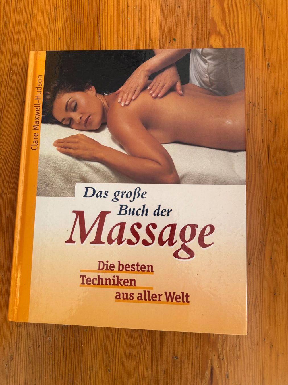 Libri: Das grosse Buch der Massage - Top Zustand - Schnäppchen! – Usato da Neftenbach venduto da Rose40