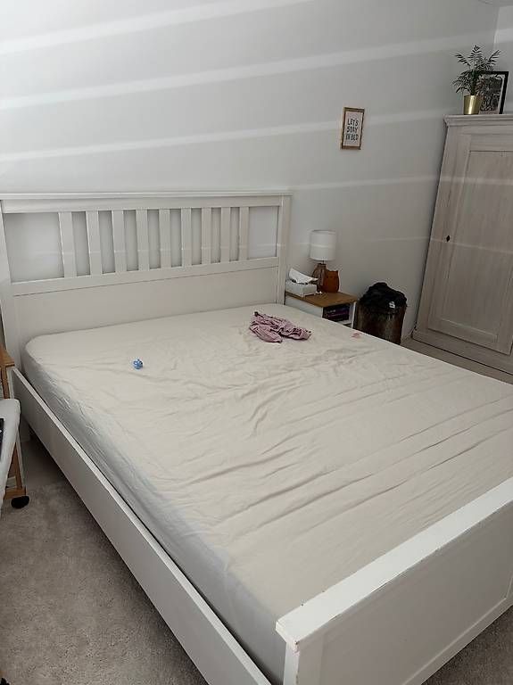 Betten: IKEA Hemnes Bett, 160x200 – Gebraucht aus Winterthur von Pascii01