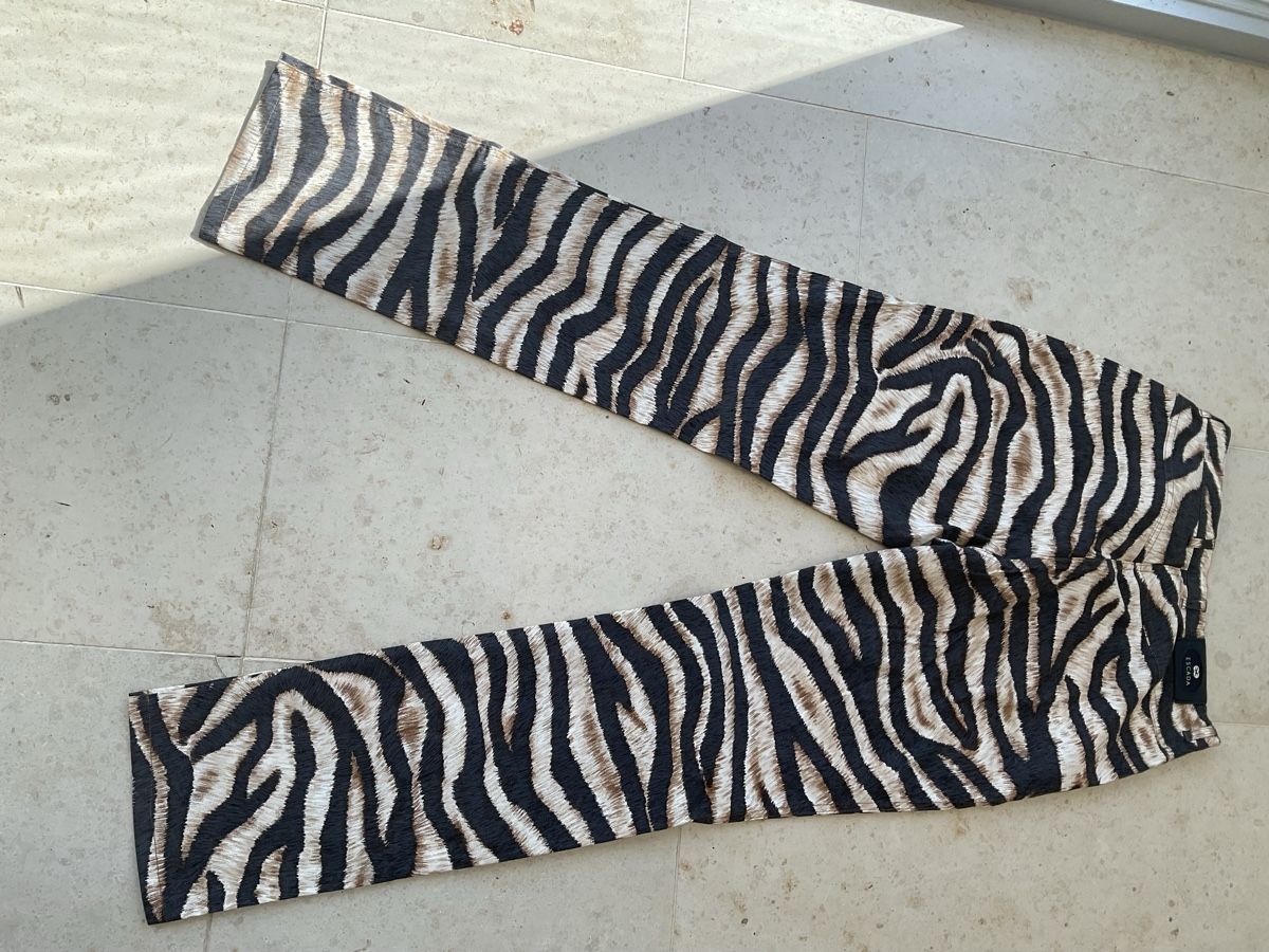 Escada Pantaloni: Escada-Damenhose inGrösse 38  – Usato da Mariastein venduto da u_n_6s5w 1