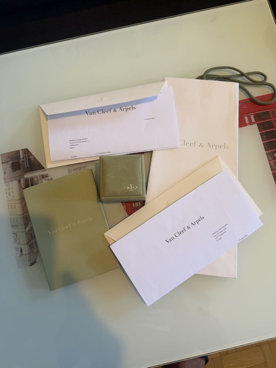 Van Cleef Bracciali & Braccialetti: Bracelet Van Cleef &Arpel Alhambra – Nuovo e nell'imballaggio originale da Petit-Lancy venduto da Rah4 5