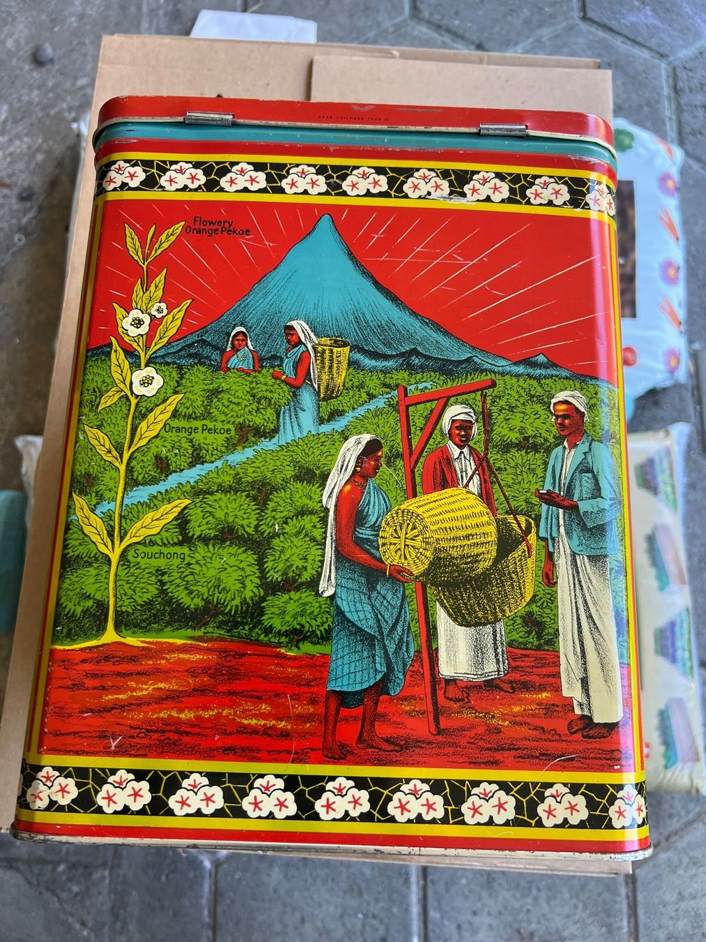 Barattoli: Antike Blechdose Ceylon Tea, Ostermundigen Bern, Beutter – Usato da Rothrist venduto da tokjote 2