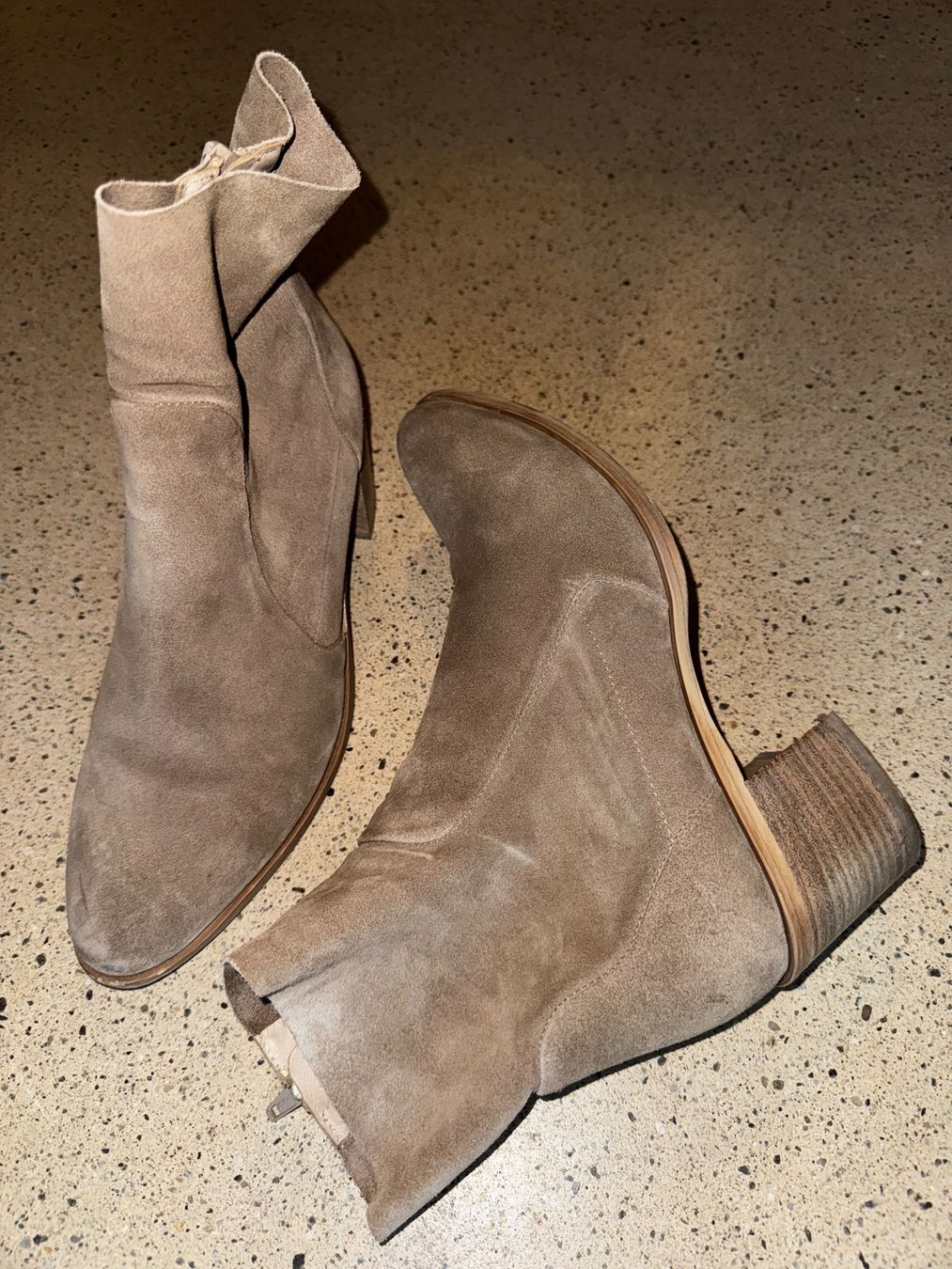 Scarpe da donna: Stiefeletten Carolina – Usato da Uerkheim venduto da erdf