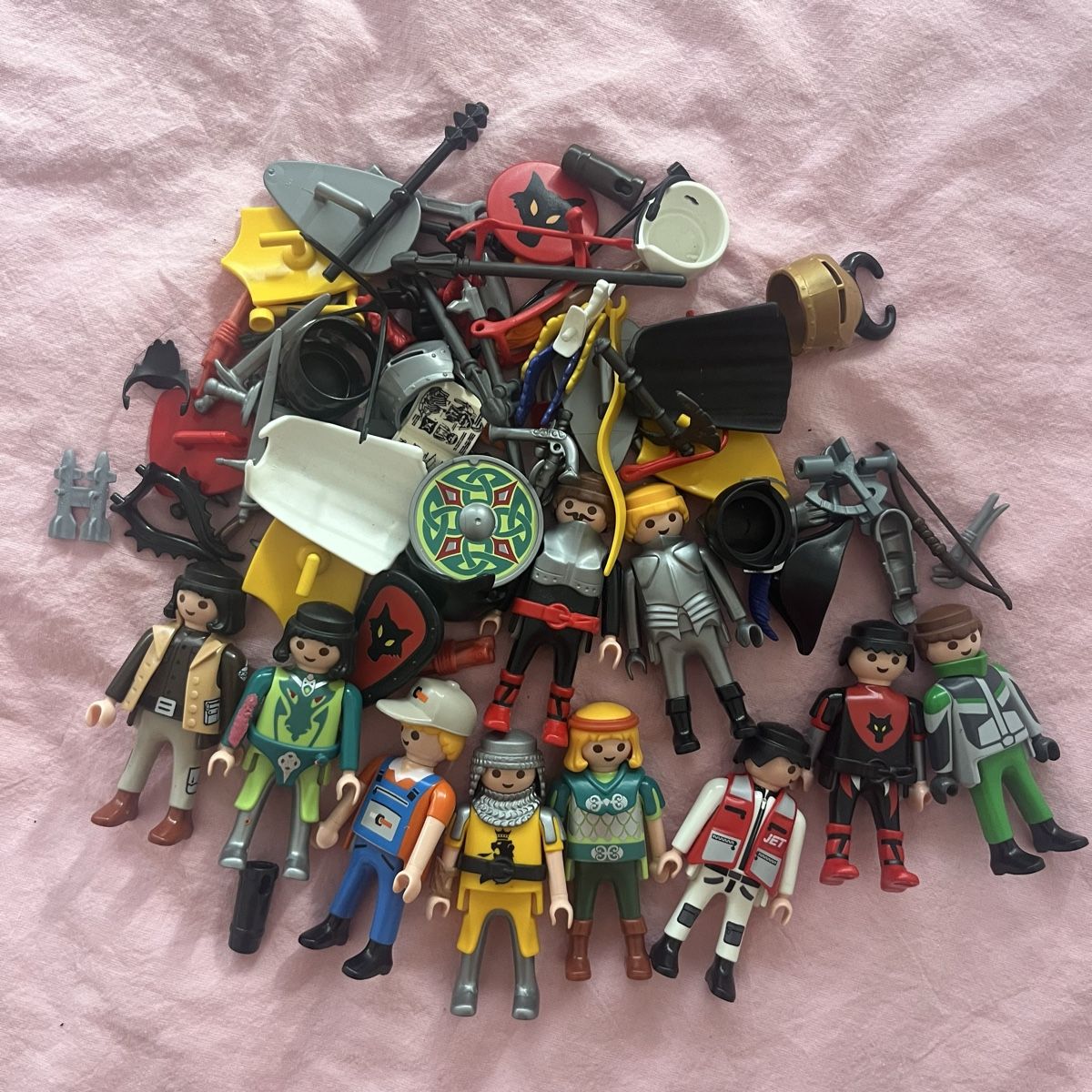 Playmobil Giocattoli: Gros lot de Playmobils avec accesoires – Nuovo (secondo la descrizione) da Le Grand-Saconnex venduto da Koko.hime_