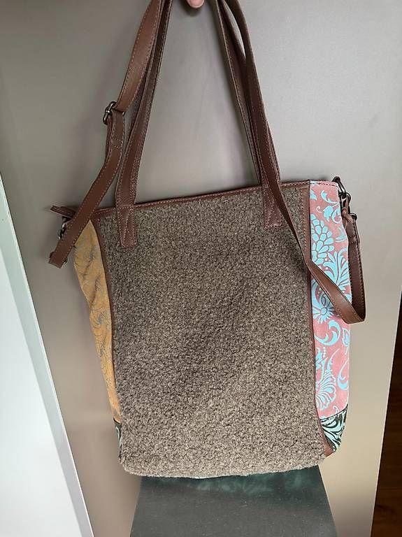 Sacs femmes: Anokhi Shopper Wildleder Patchwork bunt, Leder – D'occasion à zürich par Kerstenpja 1