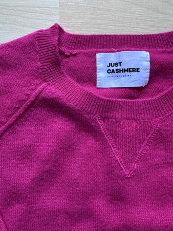 Cashmere pullover