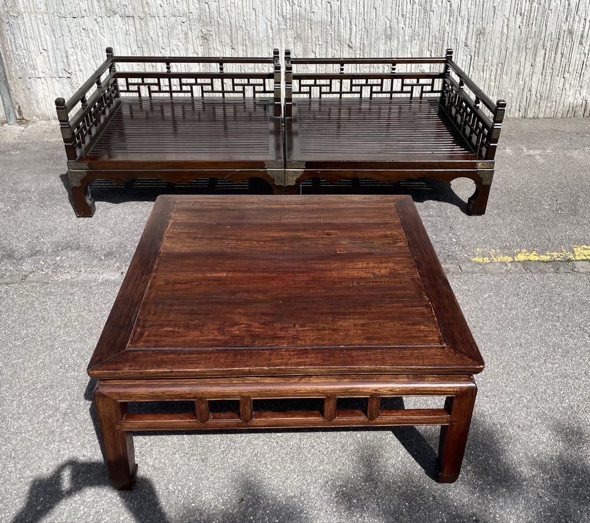 Sofas: Lit à opium et table basse chinois – D'occasion à Biel/Bienne par Galaq 2