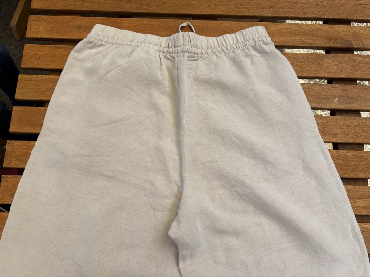 H&M Pantaloni: Damen Sommerhose Leinen 45% – Usato da Oensingen venduto da Chicotus 1