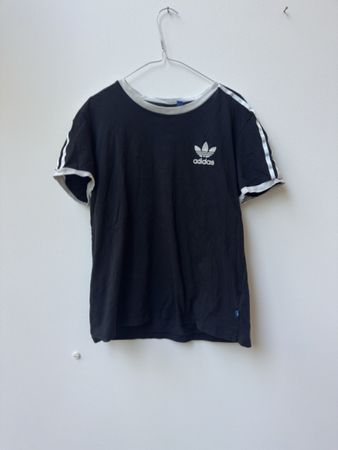 Vintage Adidas T-Shirt