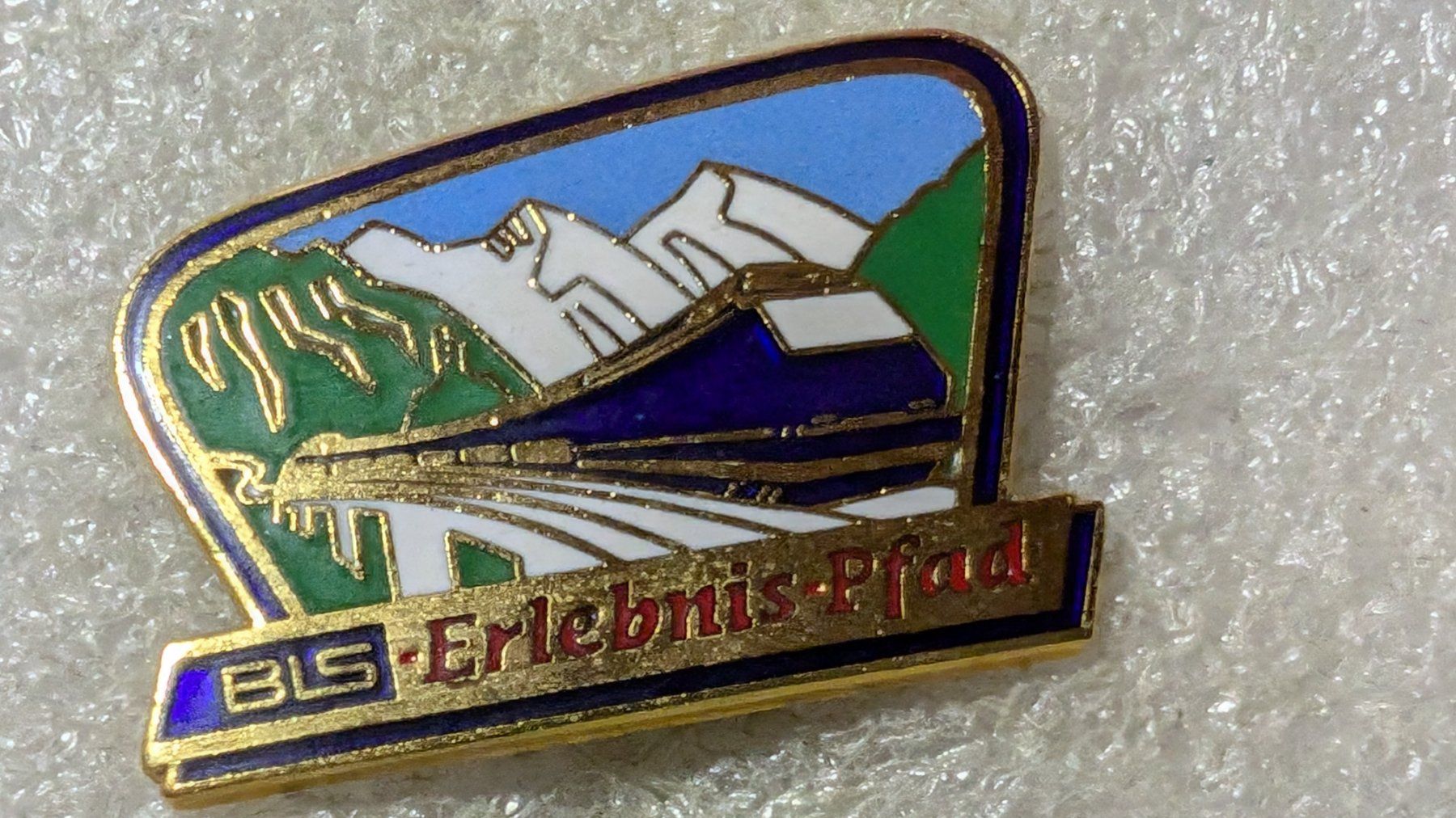 Placchette & Badge: Ansteckpin 169: BLS Erlebnis Pfad – Usato da Oppligen venduto da Pin-Fall-Shop