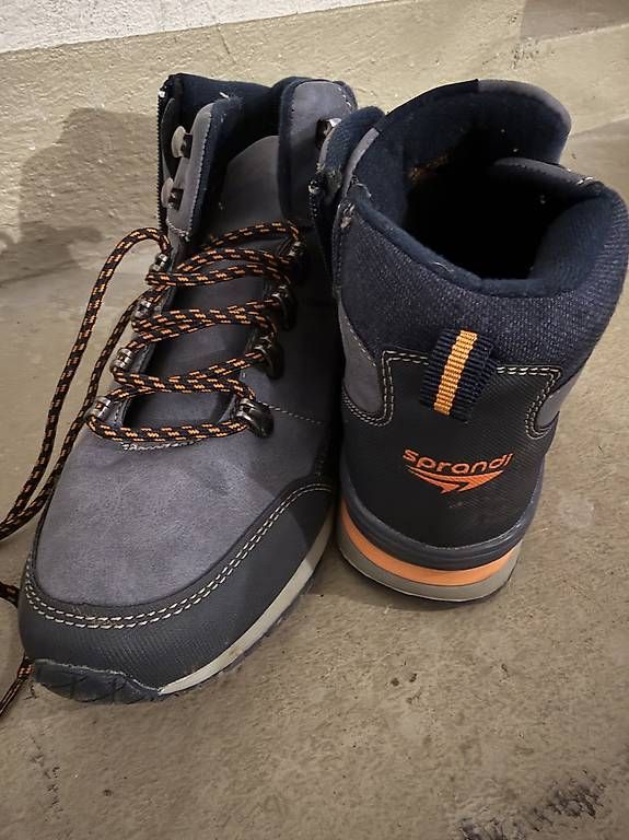 Scarpe per ragazzi: Kinder Schuhe – Usato da Langnau am Albis venduto da max081 1