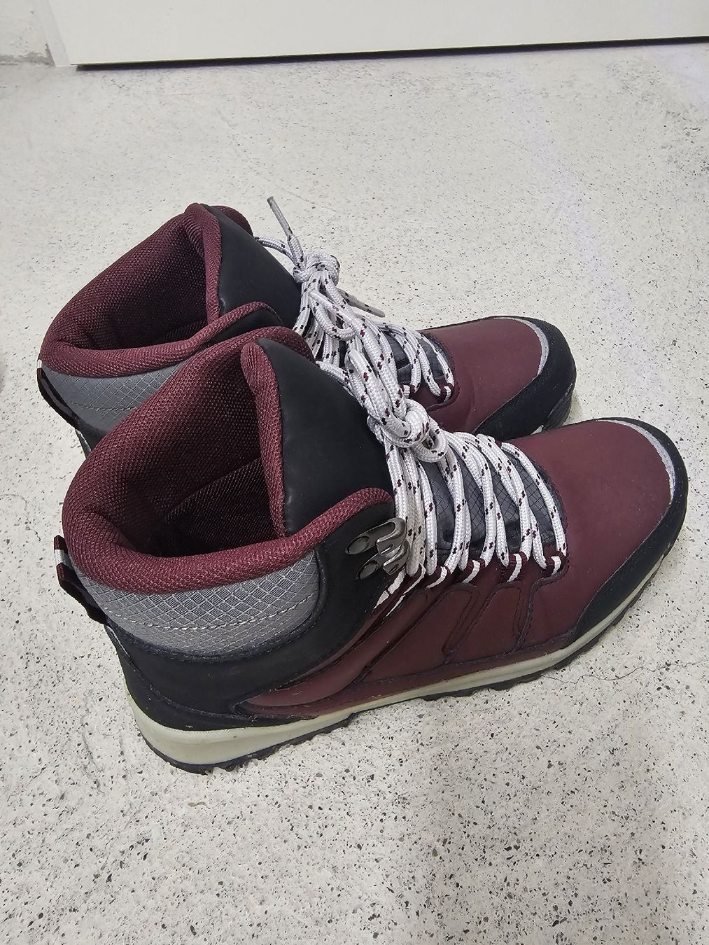 Scarpe da donna: Winter Wanderschuhe (Größe 37) – Usato da Regensdorf venduto da kim_w6dy 1
