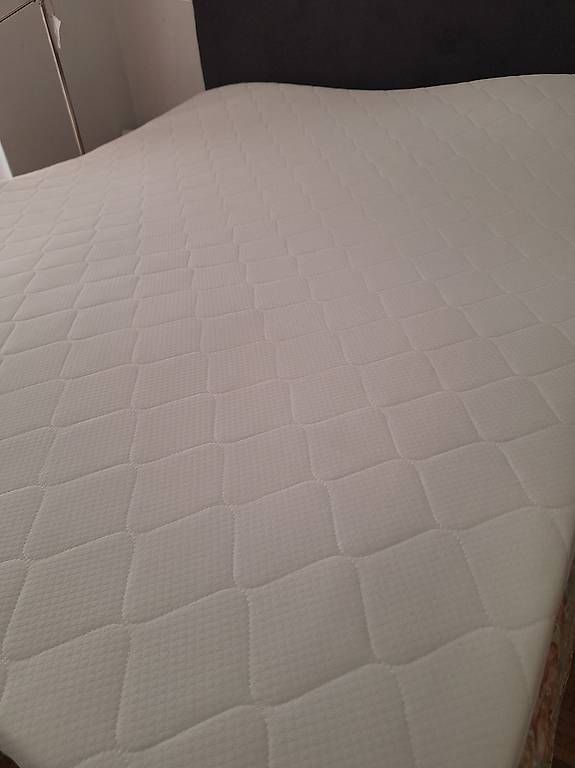 Matelas: Topper 5cm – Neuf avec emballage d'origine à Massagno par Tenjoy 1