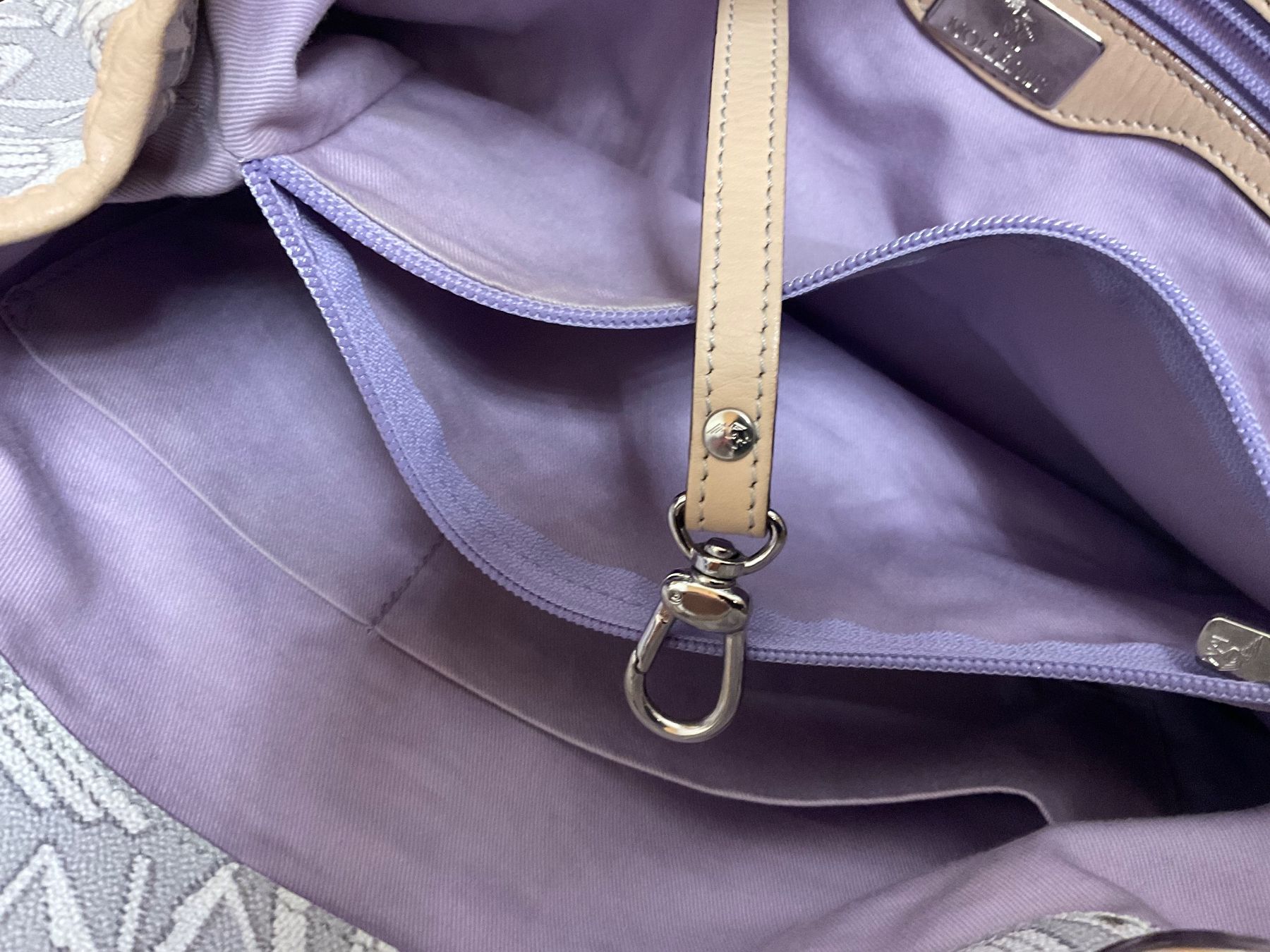 Maison Mollerus Taschen für Damen: Handtasche Maison Mollerus grau gemustert – Gebraucht aus Scuol von Lotus2020 4