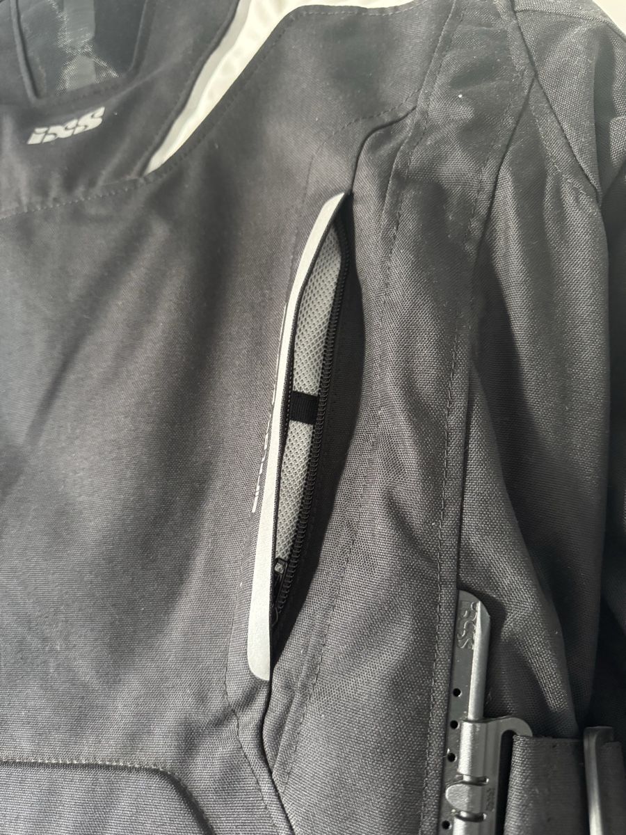 IXS Giacche: IXS Motorradjacke Textil – Nuovo (secondo la descrizione) da Zürich venduto da ale_5f2y 6
