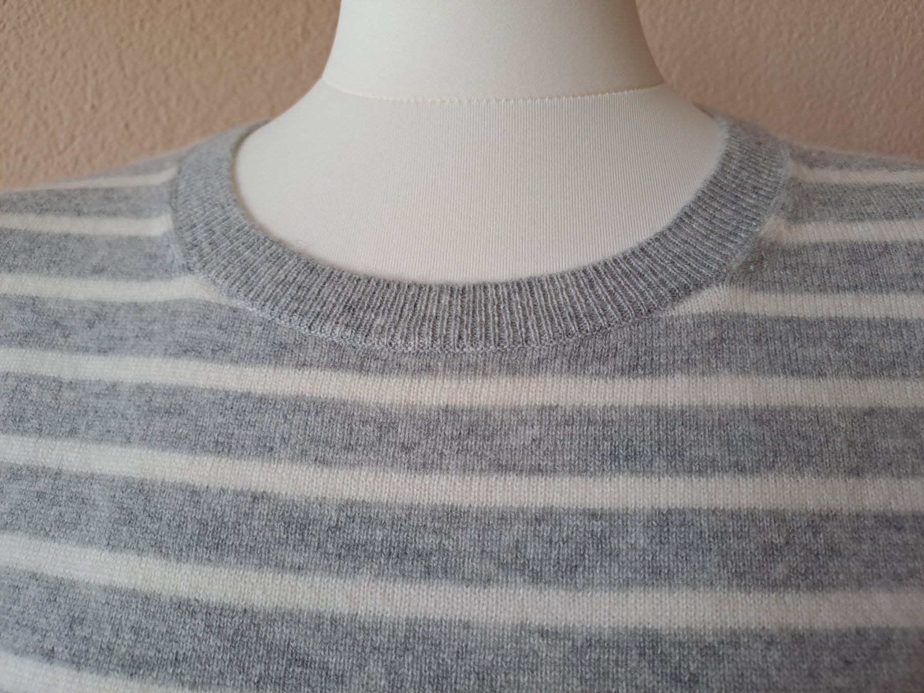 Pullover & Sweatshirts: Gestreifter Kaschmir-Pullover XL (eher M-L) – Gebraucht aus Volketswil von ronbons 1