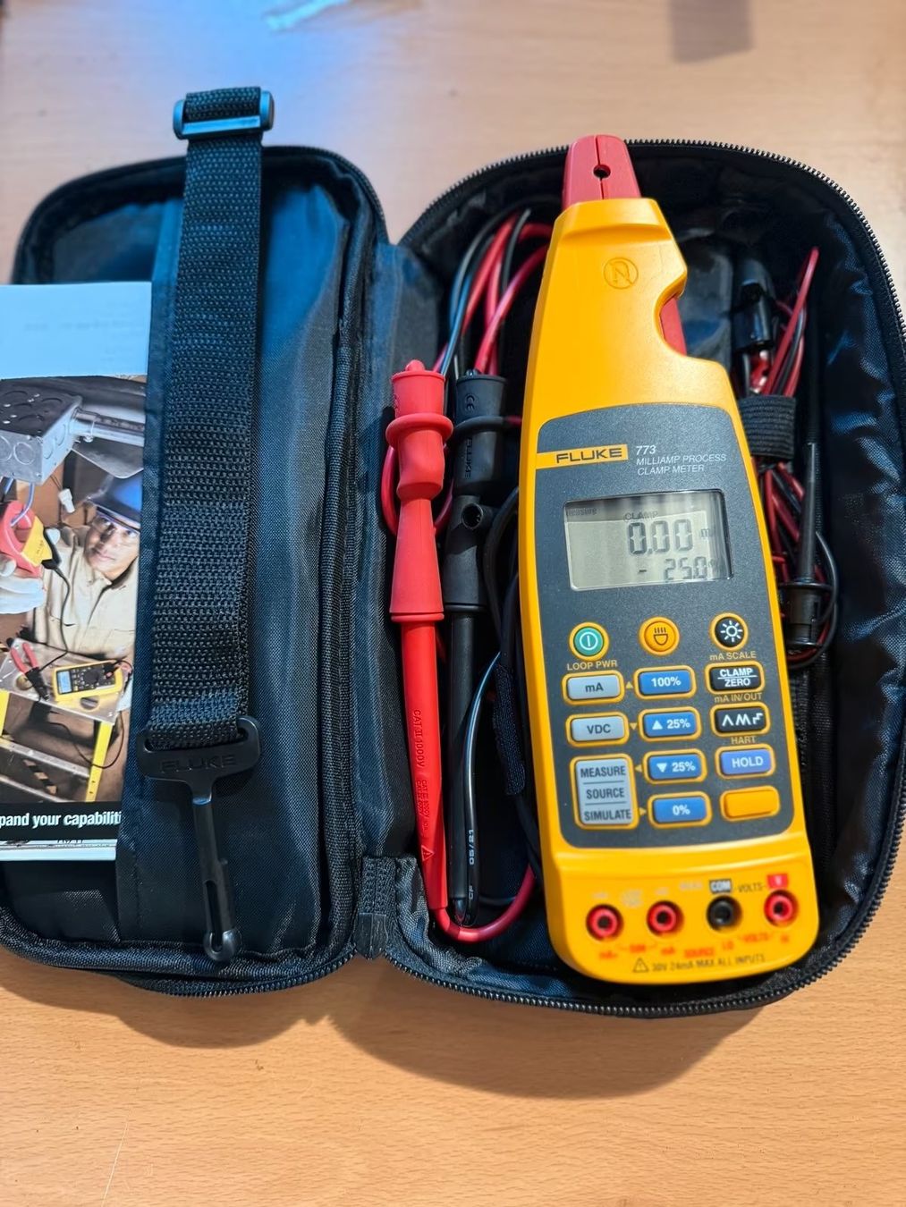 Fluke Mesurer: Fluke 773 Milliamp Process Clamp Meter – D'occasion à Beringen par inexxwina