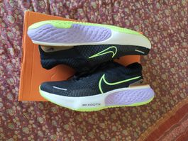 Nike ZoomX Invincible Run FK 2 schwarz Grösse 44 neu